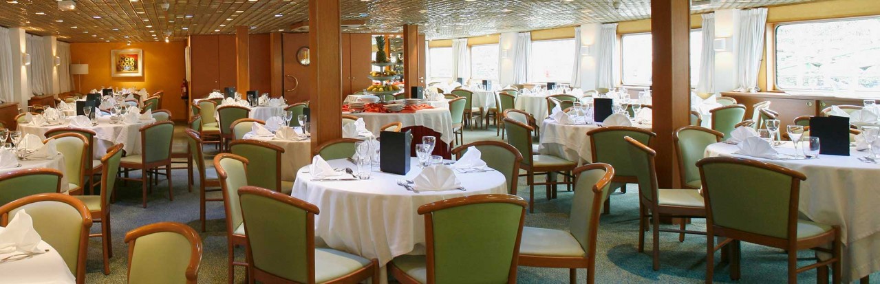 CroisiEurope Fernao De Magalhaes Restaurant