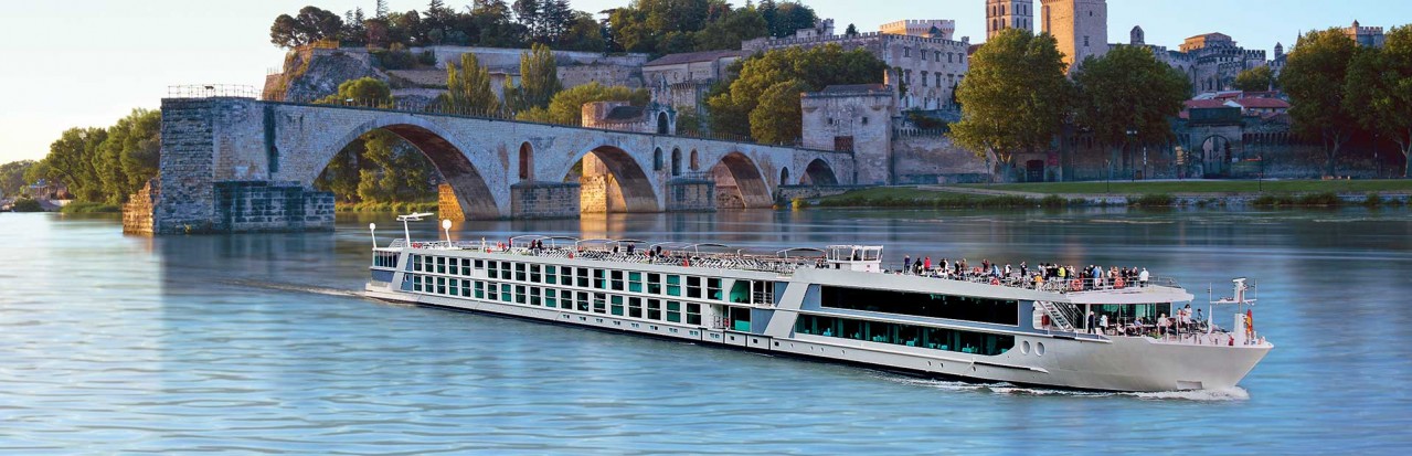 Emerald Sky in Avignon